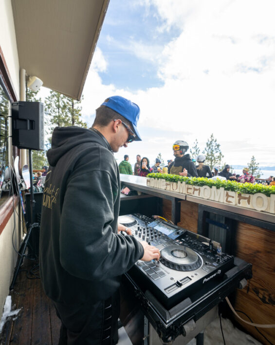 dj dom spinning at snowflake lodge