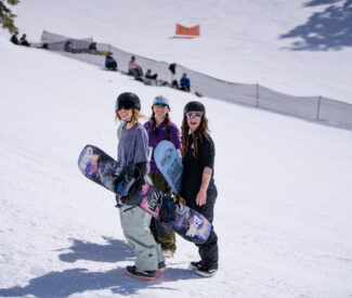 female snowboarder