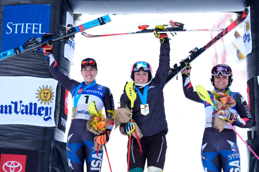 lila on podium